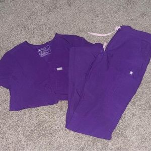 FIGS Scrub Set